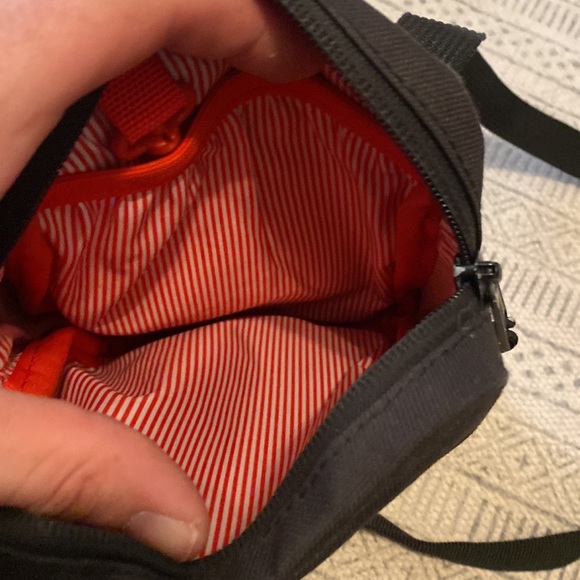 Herschel Supply Co waist bag - Picture 3 of 5